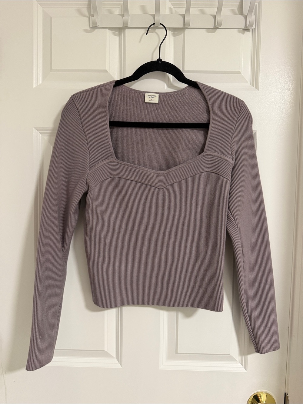 Abercrombie & Fitch Lavender Ribbed Scoop Neck Sweater NEVER WORN